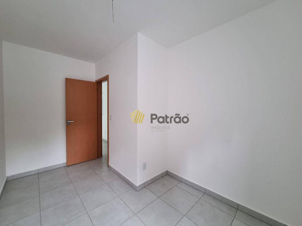 Apartamento à venda com 2 quartos, 60m² - Foto 7