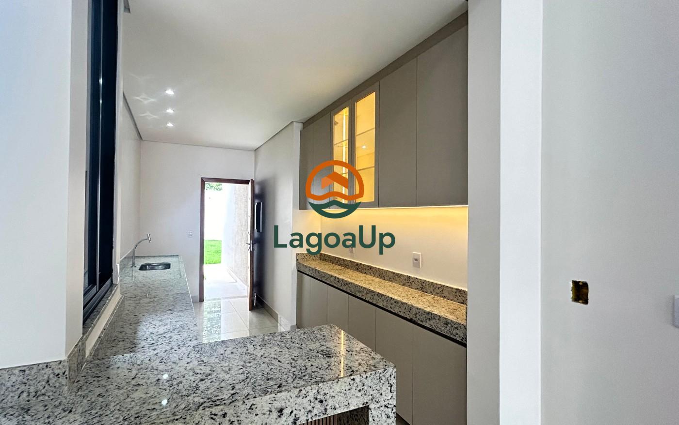 Casa à venda com 4 quartos, 132m² - Foto 8