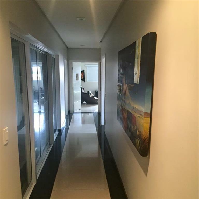 Casa de Condomínio à venda com 4 quartos, 380m² - Foto 19