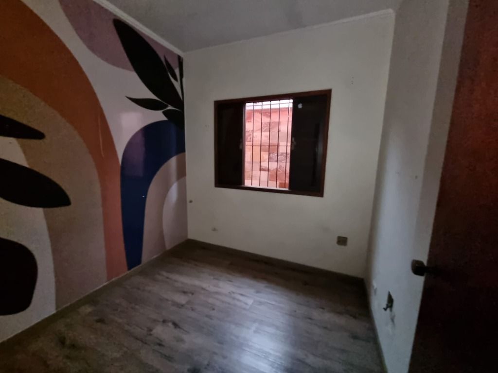 Casa à venda com 4 quartos, 150m² - Foto 12