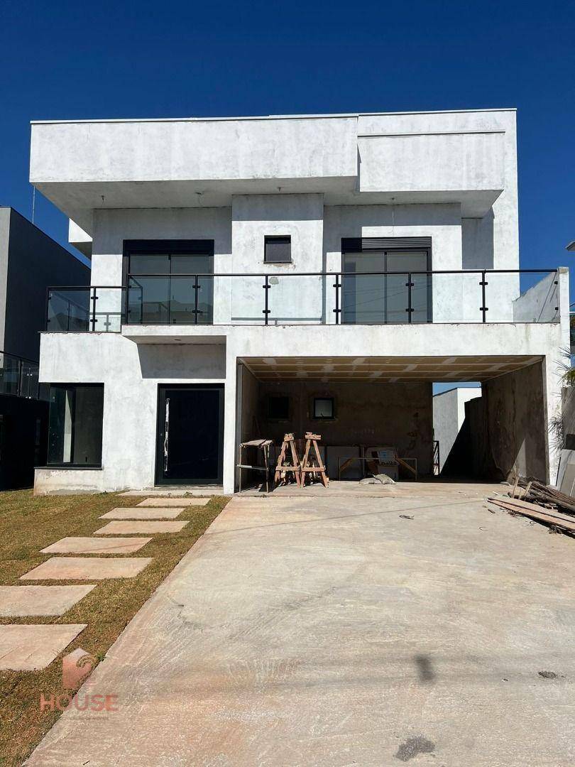 Casa de Condomínio à venda com 4 quartos, 299m² - Foto 1