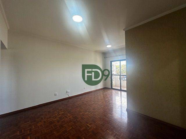 Apartamento à venda com 3 quartos, 96m² - Foto 18