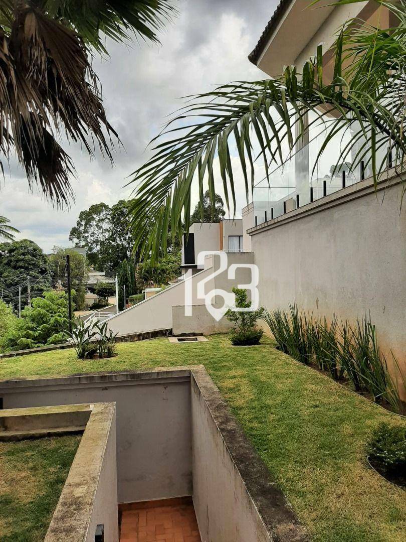 Casa à venda com 4 quartos, 259m² - Foto 8