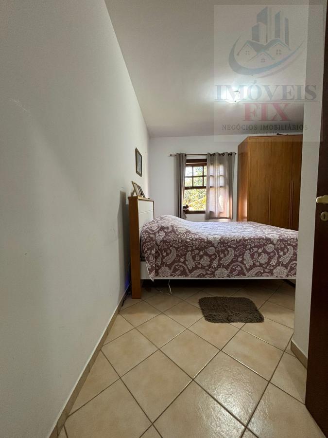 Casa de Condomínio à venda com 3 quartos, 300m² - Foto 19