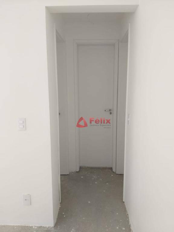 Apartamento à venda com 2 quartos, 63m² - Foto 12