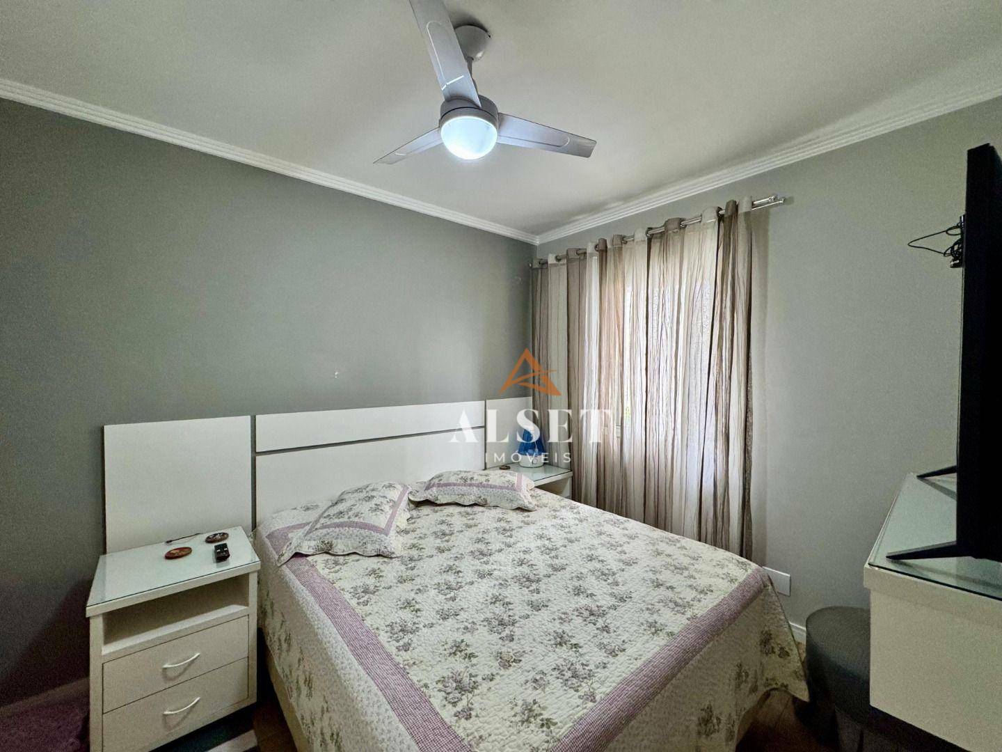 Apartamento à venda com 3 quartos, 101m² - Foto 12