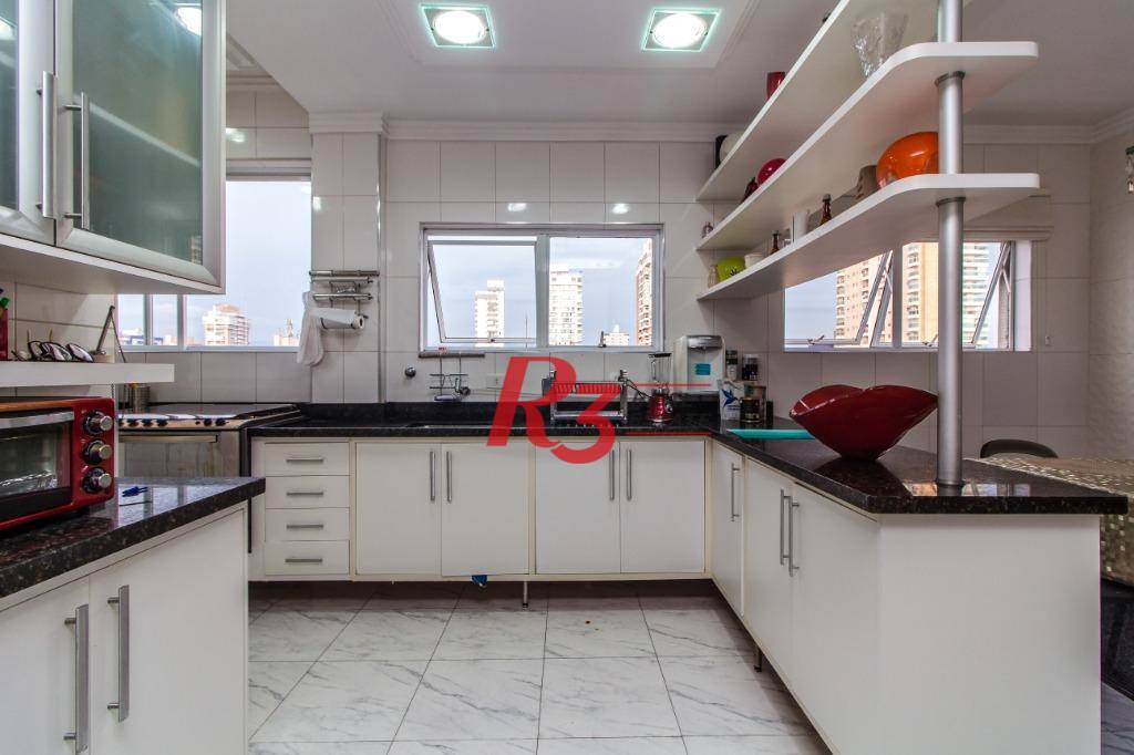 Apartamento à venda com 3 quartos, 210m² - Foto 29