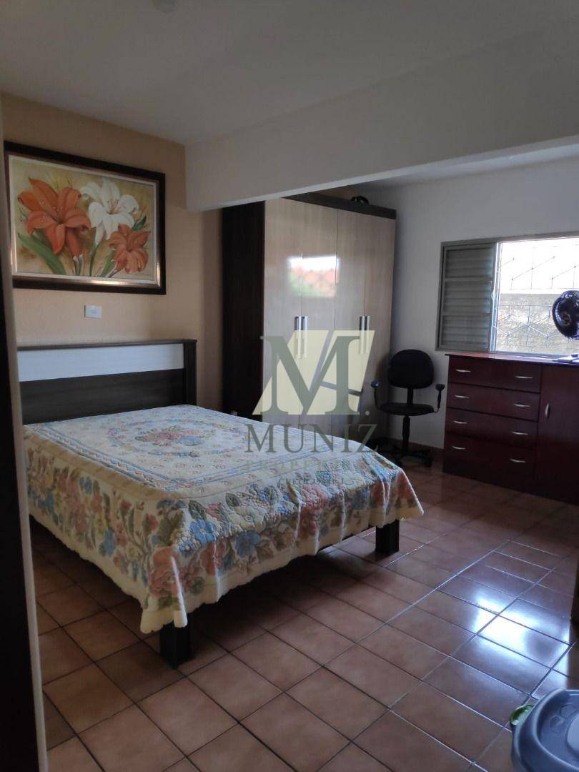 Casa à venda com 1 quarto, 50m² - Foto 1