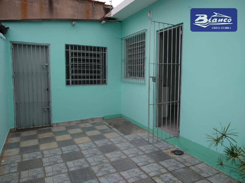 Casa para alugar com 1 quarto, 70m² - Foto 1