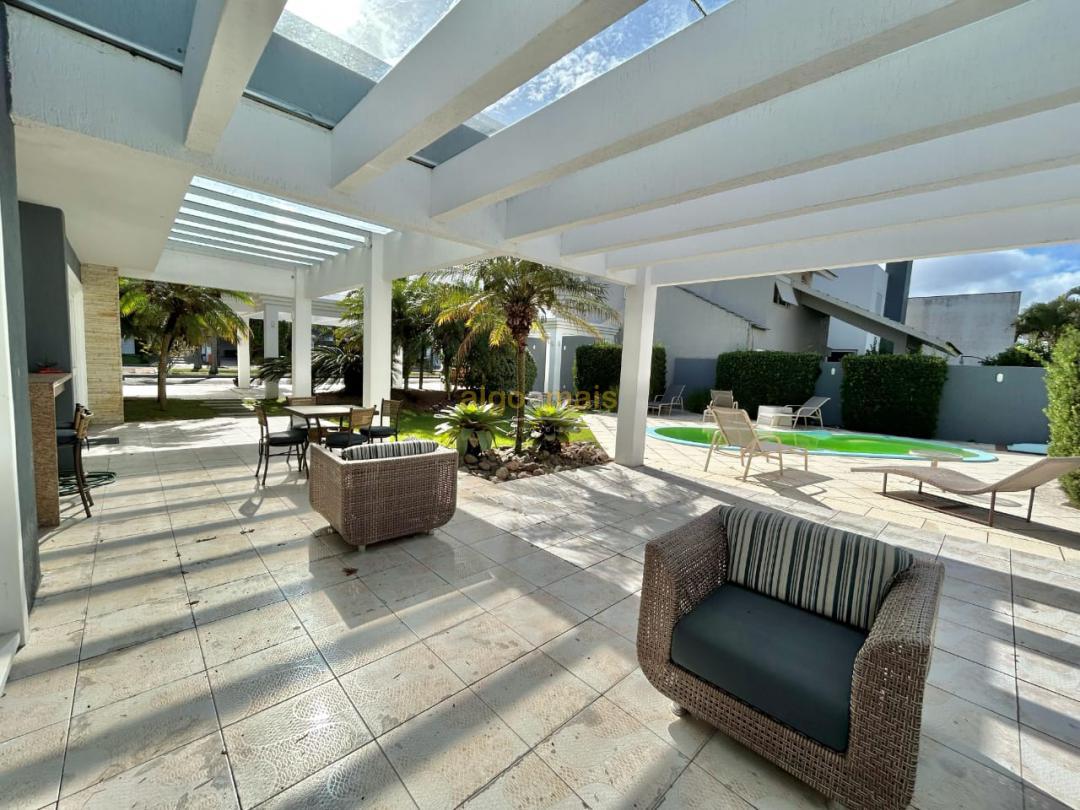 Casa de Condomínio à venda com 4 quartos, 220m² - Foto 2