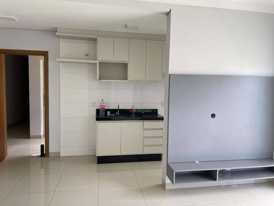 Apartamento para alugar com 2 quartos, 69m² - Foto 9