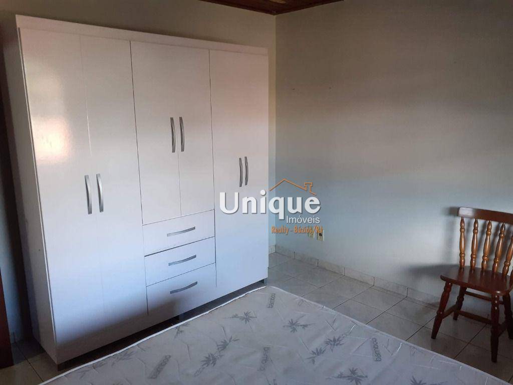 Casa à venda com 6 quartos, 235m² - Foto 16