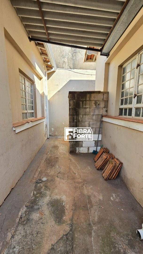Casa para alugar com 4 quartos, 193m² - Foto 36