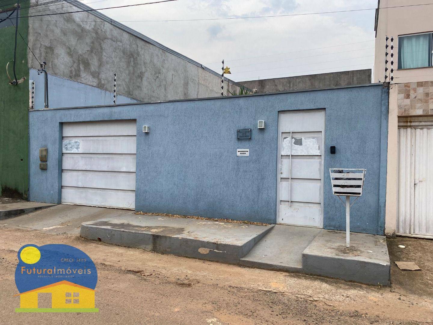 Casa à venda com 2 quartos, 83m² - Foto 2