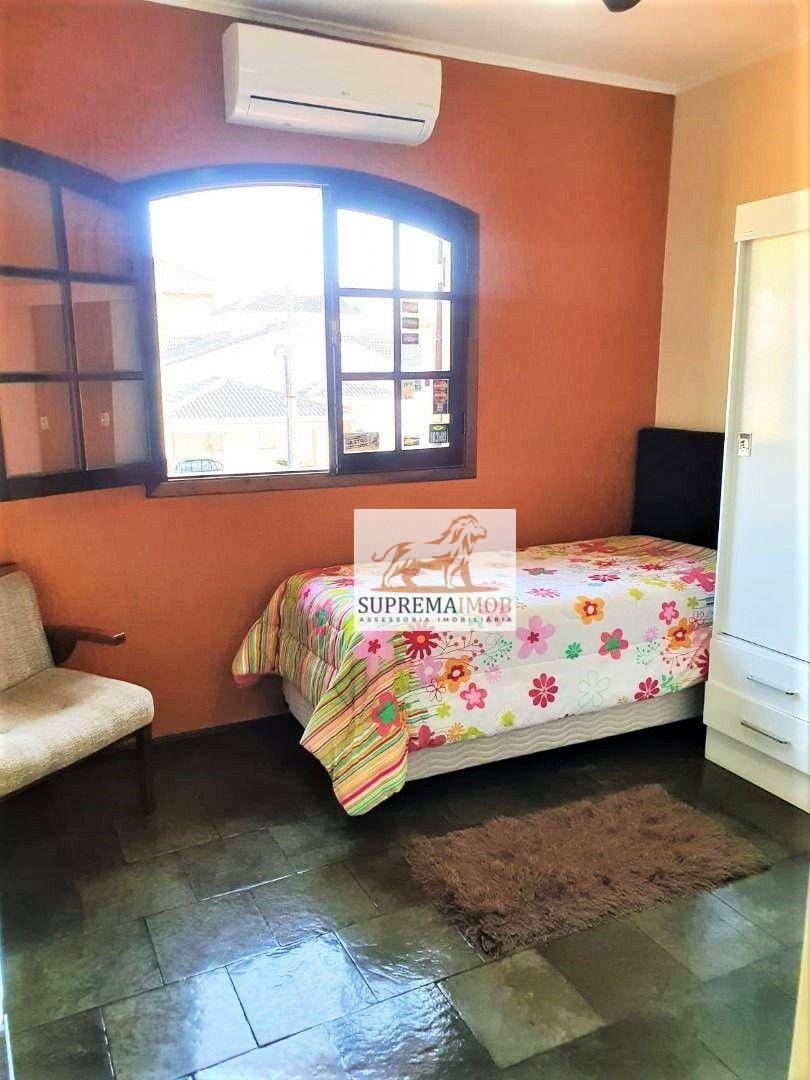 Casa de Condomínio à venda com 3 quartos, 304m² - Foto 17