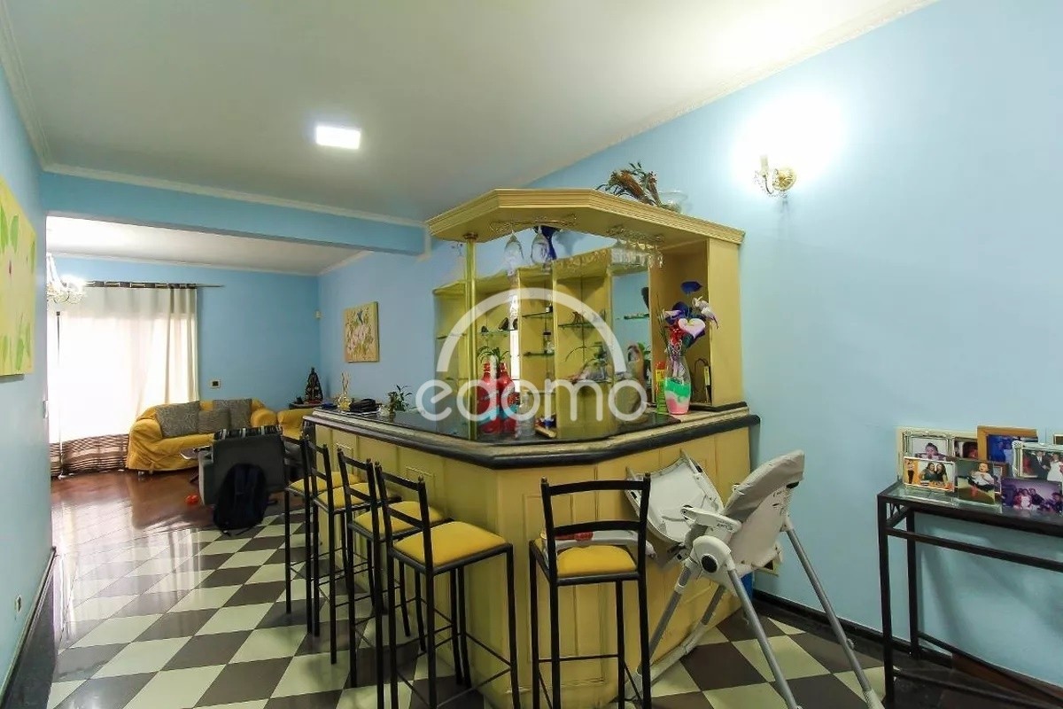 Casa à venda com 5 quartos, 188m² - Foto 3