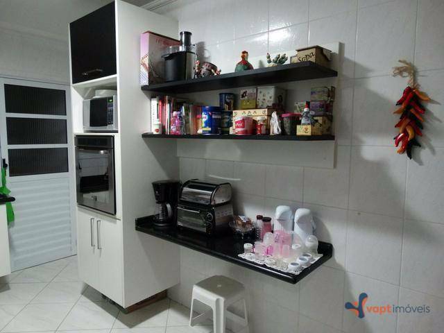 Apartamento à venda com 3 quartos, 141m² - Foto 12