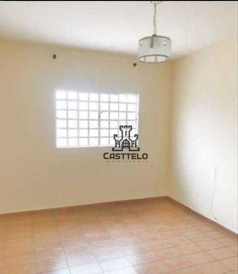 Casa à venda com 5 quartos, 192m² - Foto 3