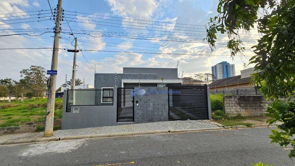 Casa à venda com 3 quartos, 135m² - Foto 3