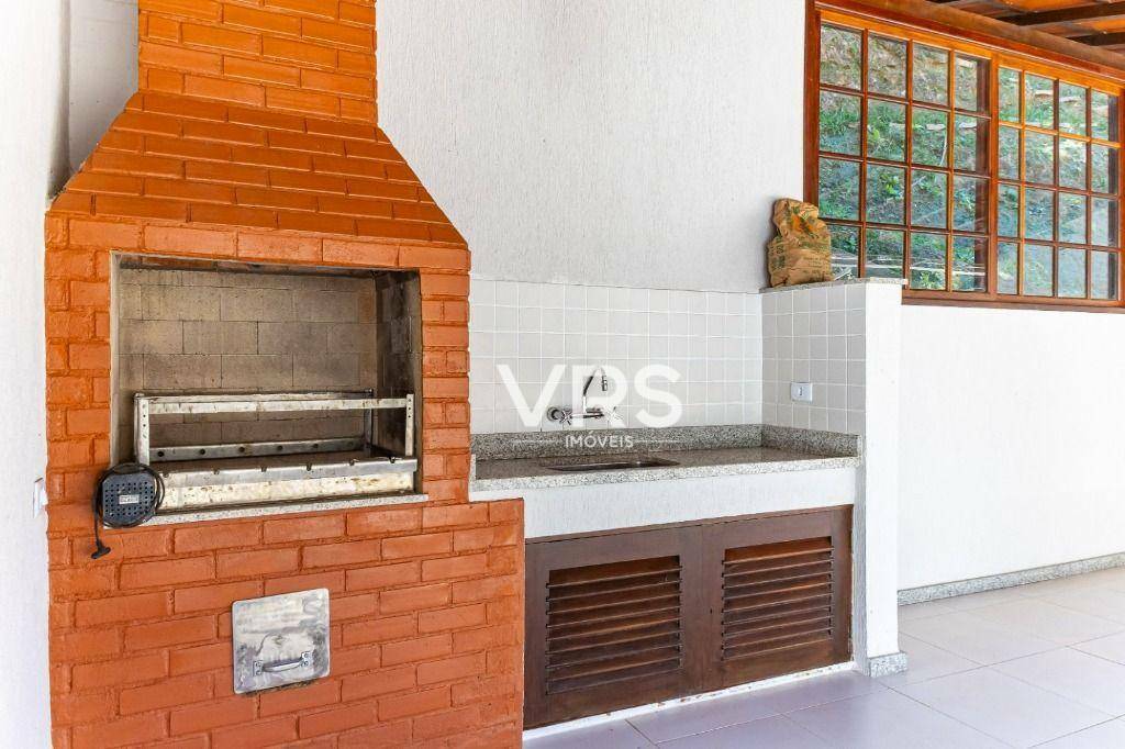 Casa de Condomínio à venda e aluguel com 5 quartos, 300m² - Foto 45