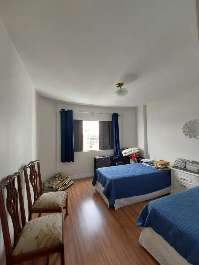 Apartamento à venda com 3 quartos, 170m² - Foto 11