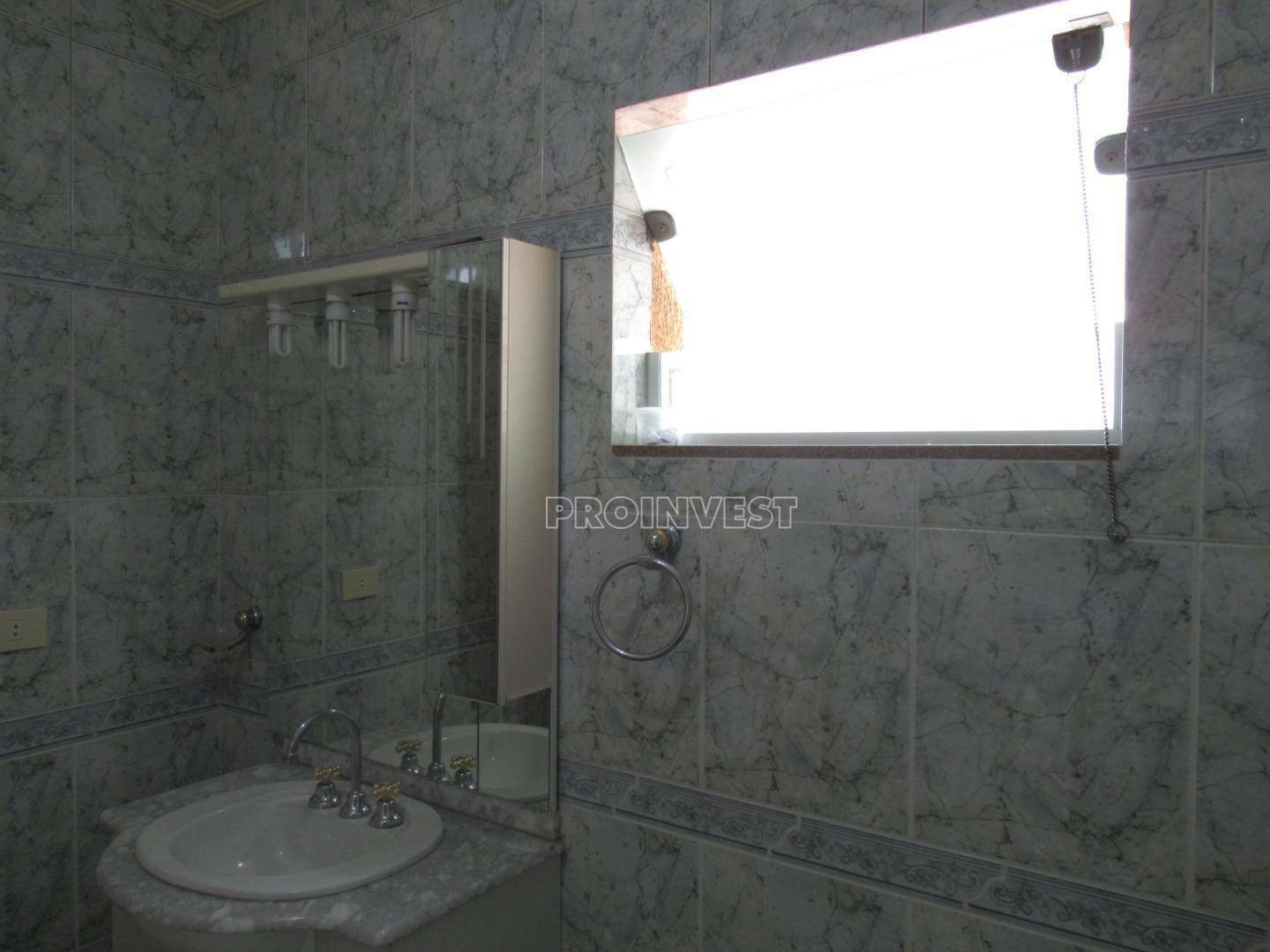 Casa de Condomínio para alugar com 4 quartos, 450m² - Foto 13