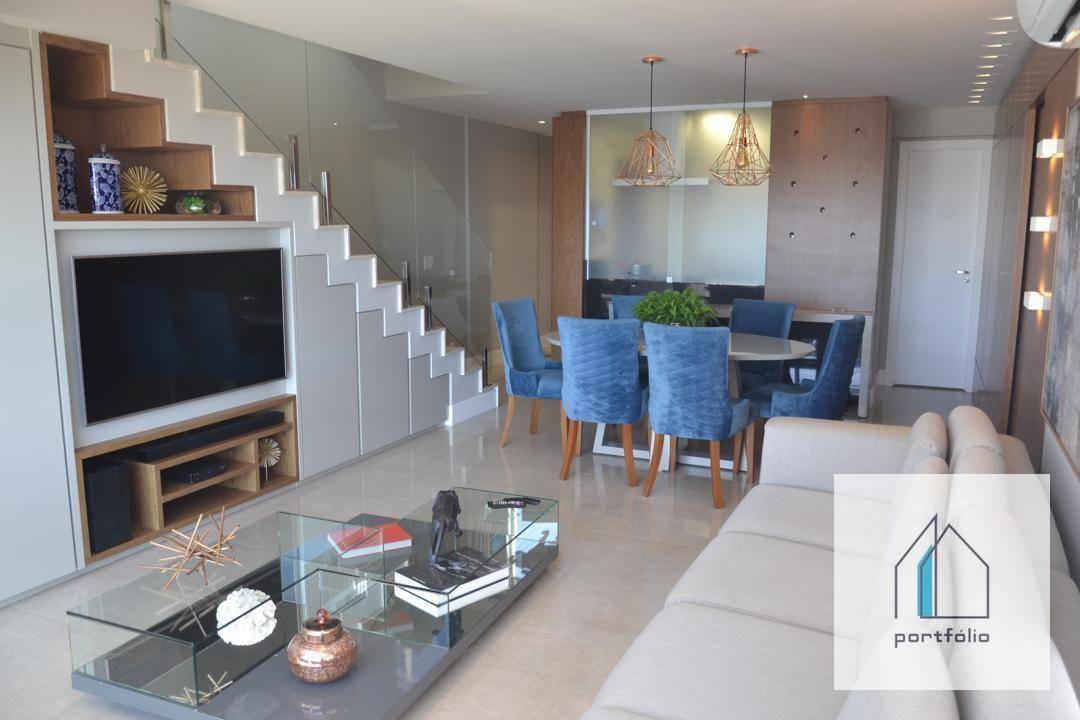 Apartamento à venda com 3 quartos, 210m² - Foto 2