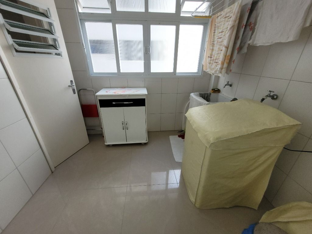 Apartamento à venda com 3 quartos, 130m² - Foto 24