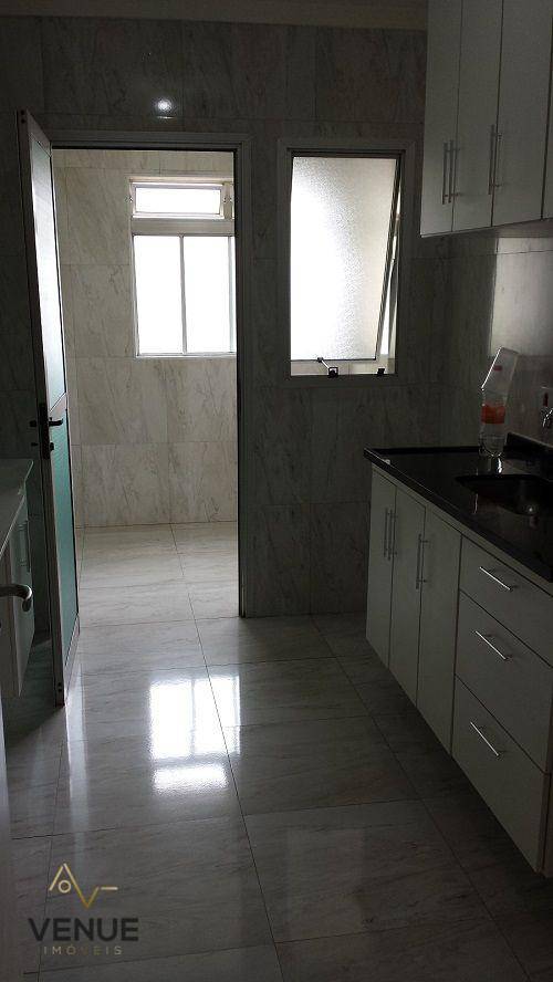 Apartamento à venda com 2 quartos, 72m² - Foto 17