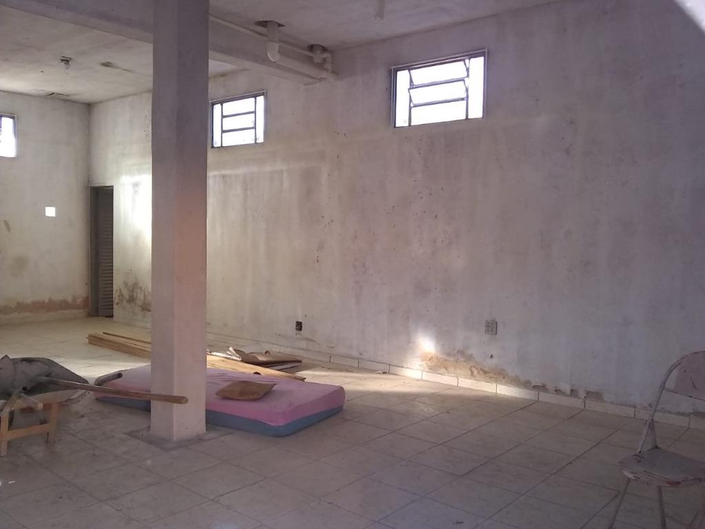 Casa à venda com 2 quartos, 200m² - Foto 13