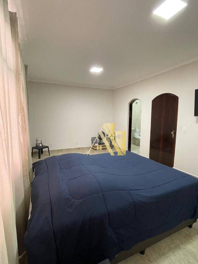 Sobrado à venda com 3 quartos, 226m² - Foto 13