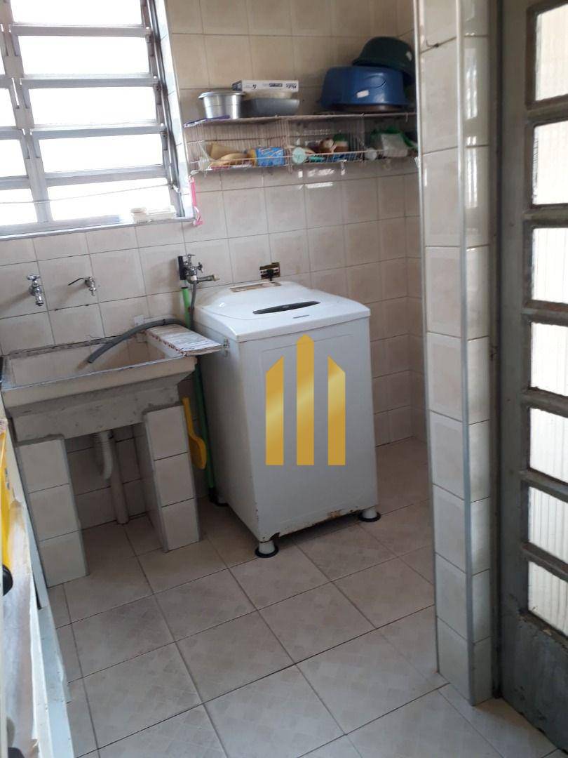 Sobrado à venda com 3 quartos, 246m² - Foto 18