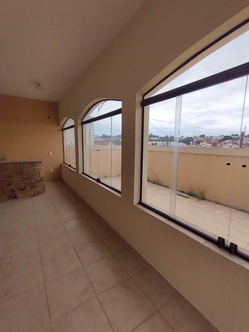 Casa à venda com 3 quartos, 330m² - Foto 28