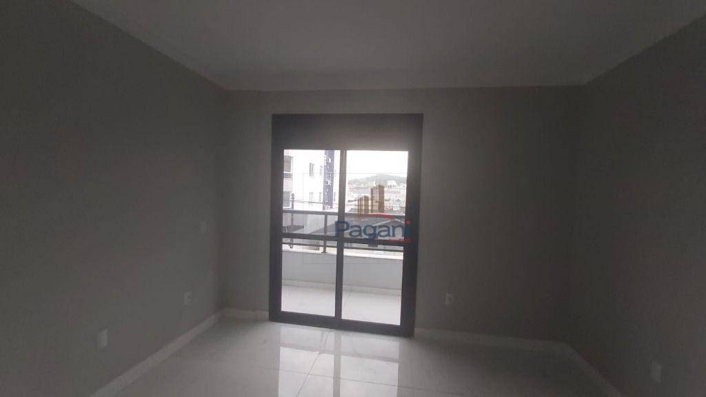 Apartamento à venda com 2 quartos, 77m² - Foto 9