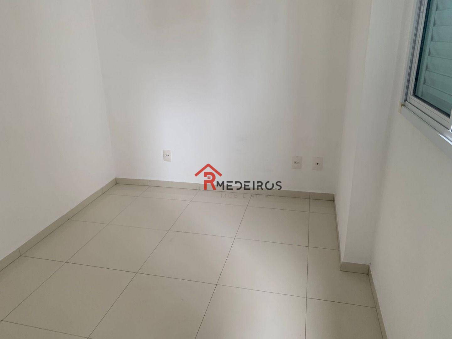 Apartamento à venda com 2 quartos, 62m² - Foto 7