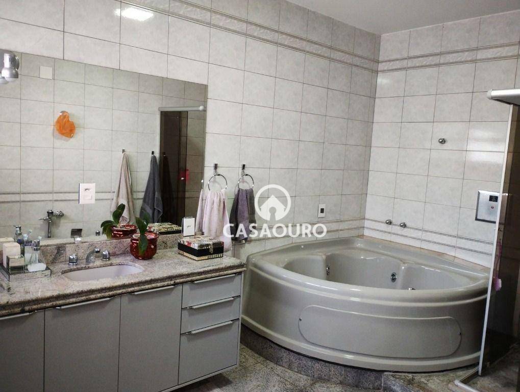 Cobertura à venda com 4 quartos, 420m² - Foto 25