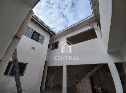 Casa, 2 quartos, 330 m² - Foto 2