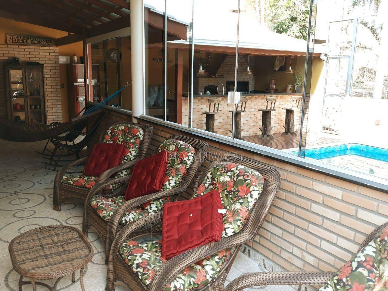 Casa de Condomínio à venda com 3 quartos, 250m² - Foto 9