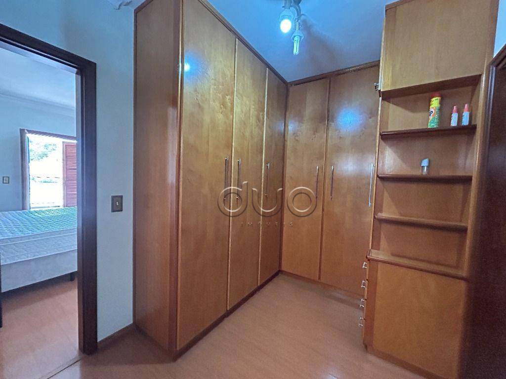 Casa à venda com 3 quartos, 235m² - Foto 22