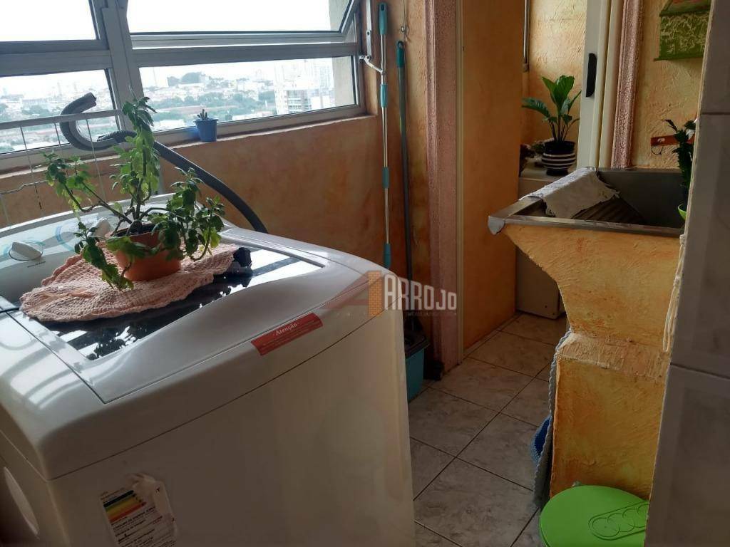 Apartamento à venda com 2 quartos, 65m² - Foto 14