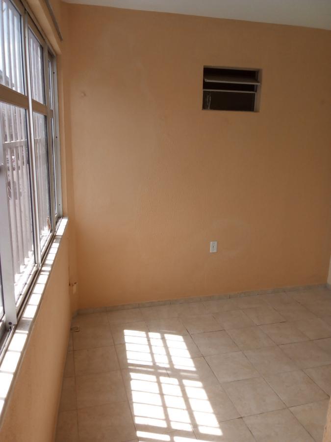 Casa à venda com 6 quartos, 180m² - Foto 26