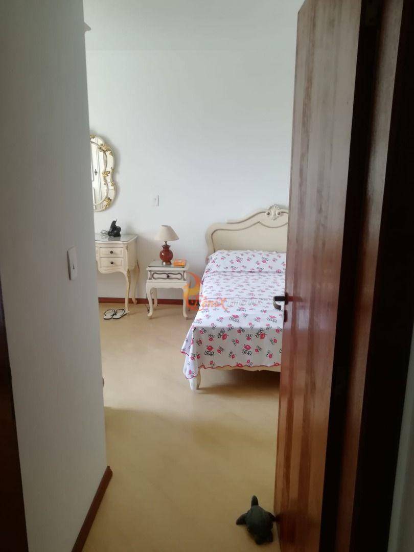 Apartamento à venda com 3 quartos, 136m² - Foto 25