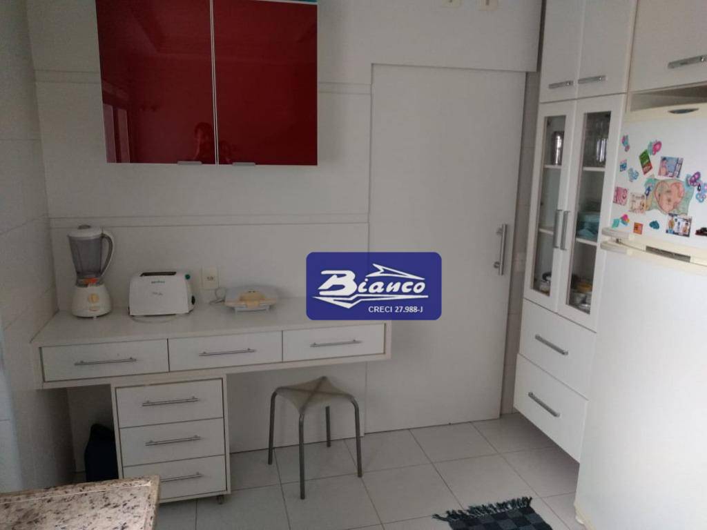 Apartamento à venda com 3 quartos, 134m² - Foto 7