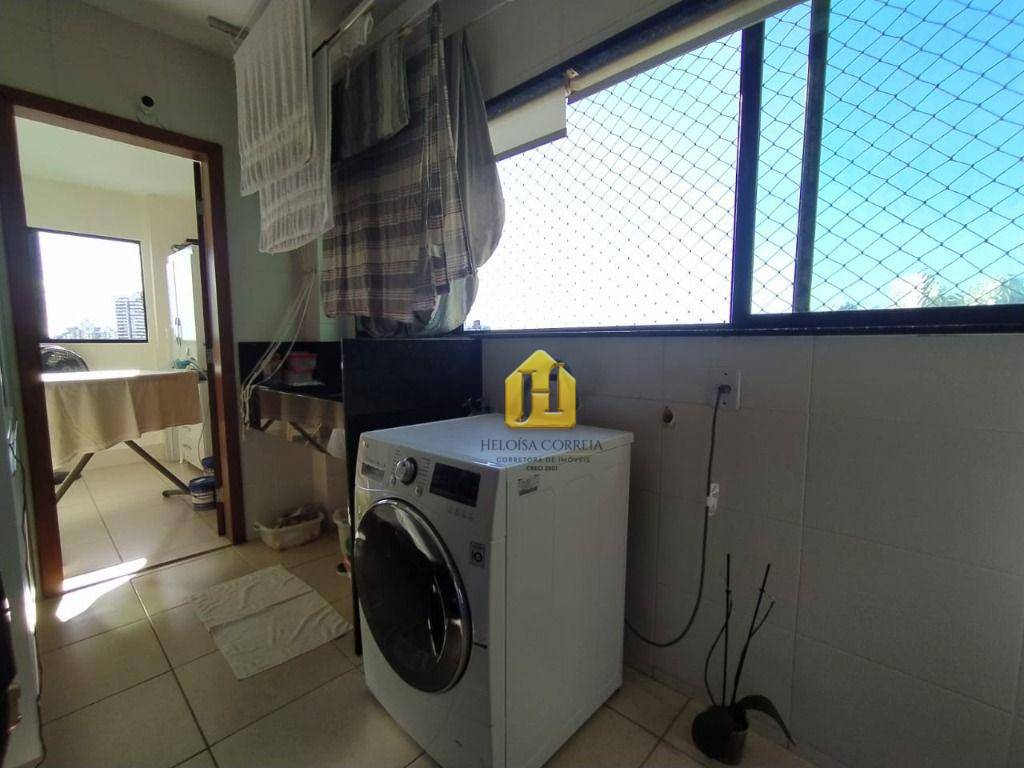 Apartamento para alugar com 3 quartos, 183m² - Foto 28