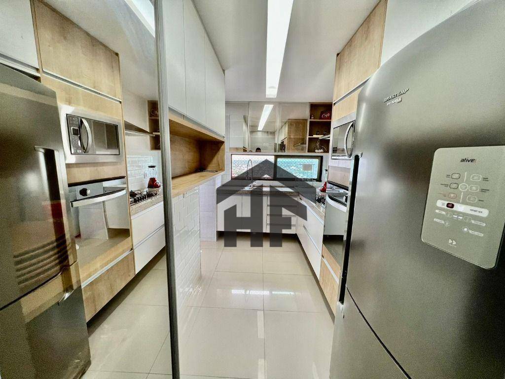 Apartamento à venda com 3 quartos, 134m² - Foto 10