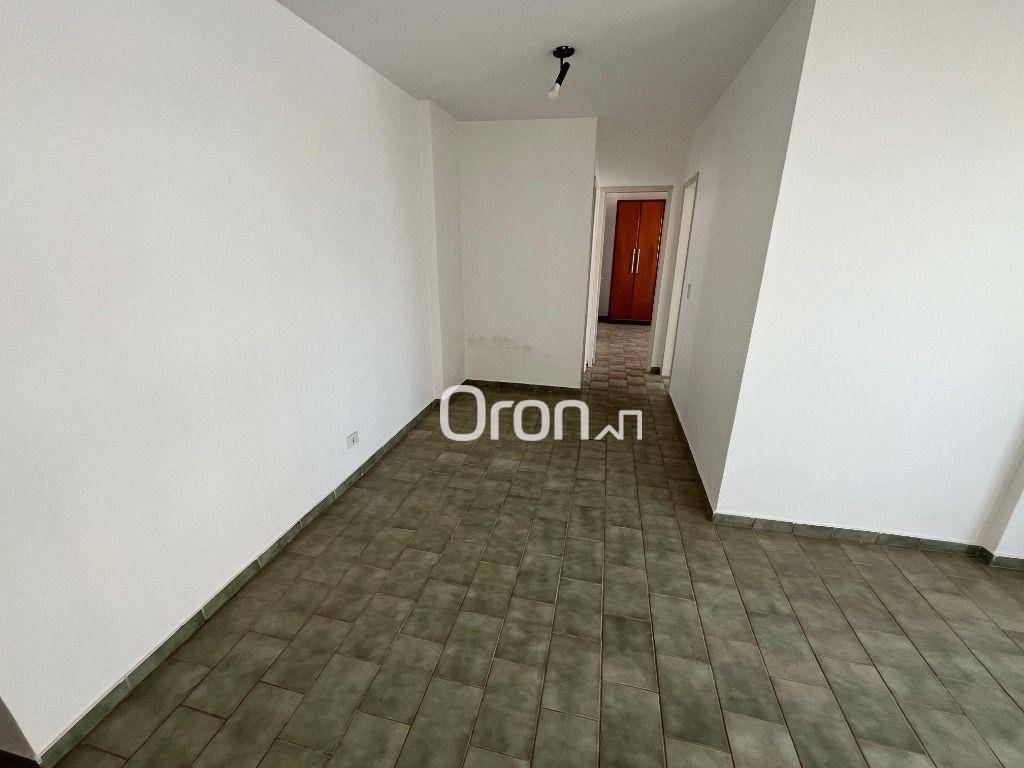 Apartamento à venda com 2 quartos, 62m² - Foto 3