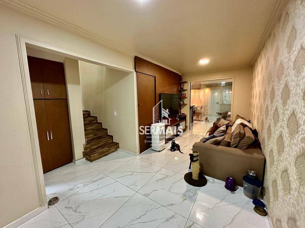 Sobrado à venda com 5 quartos, 142m² - Foto 3