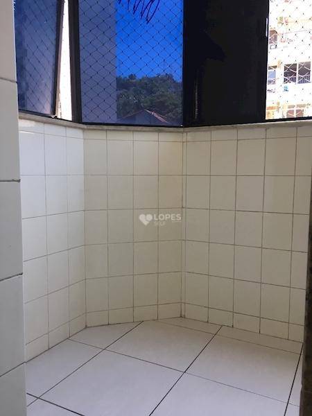 Apartamento à venda com 2 quartos, 67m² - Foto 20