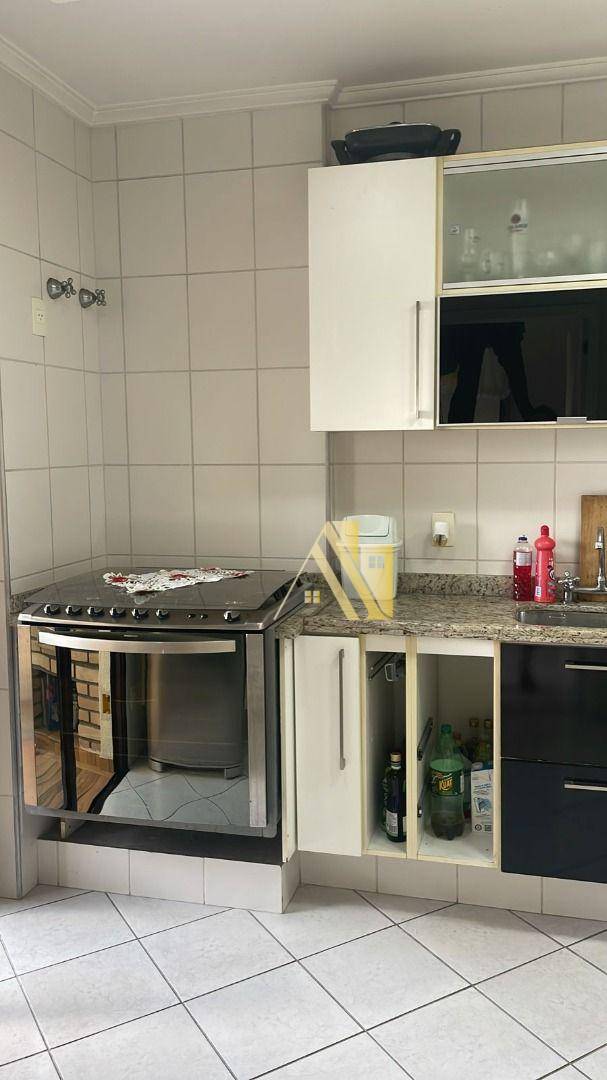 Apartamento à venda com 3 quartos, 144m² - Foto 8