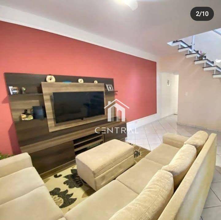 Sobrado à venda com 3 quartos, 178m² - Foto 1